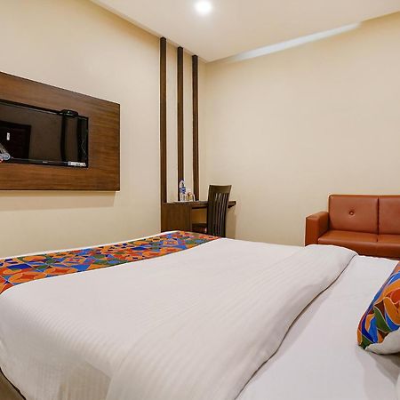 Fabhotel Vertigo Suites - Nr Bkc Mumbai Exteriör bild