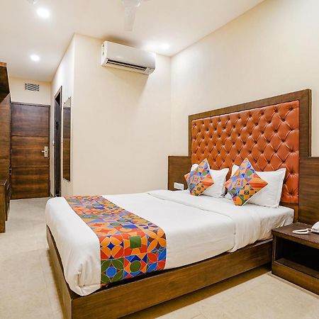 Fabhotel Vertigo Suites - Nr Bkc Mumbai Exteriör bild