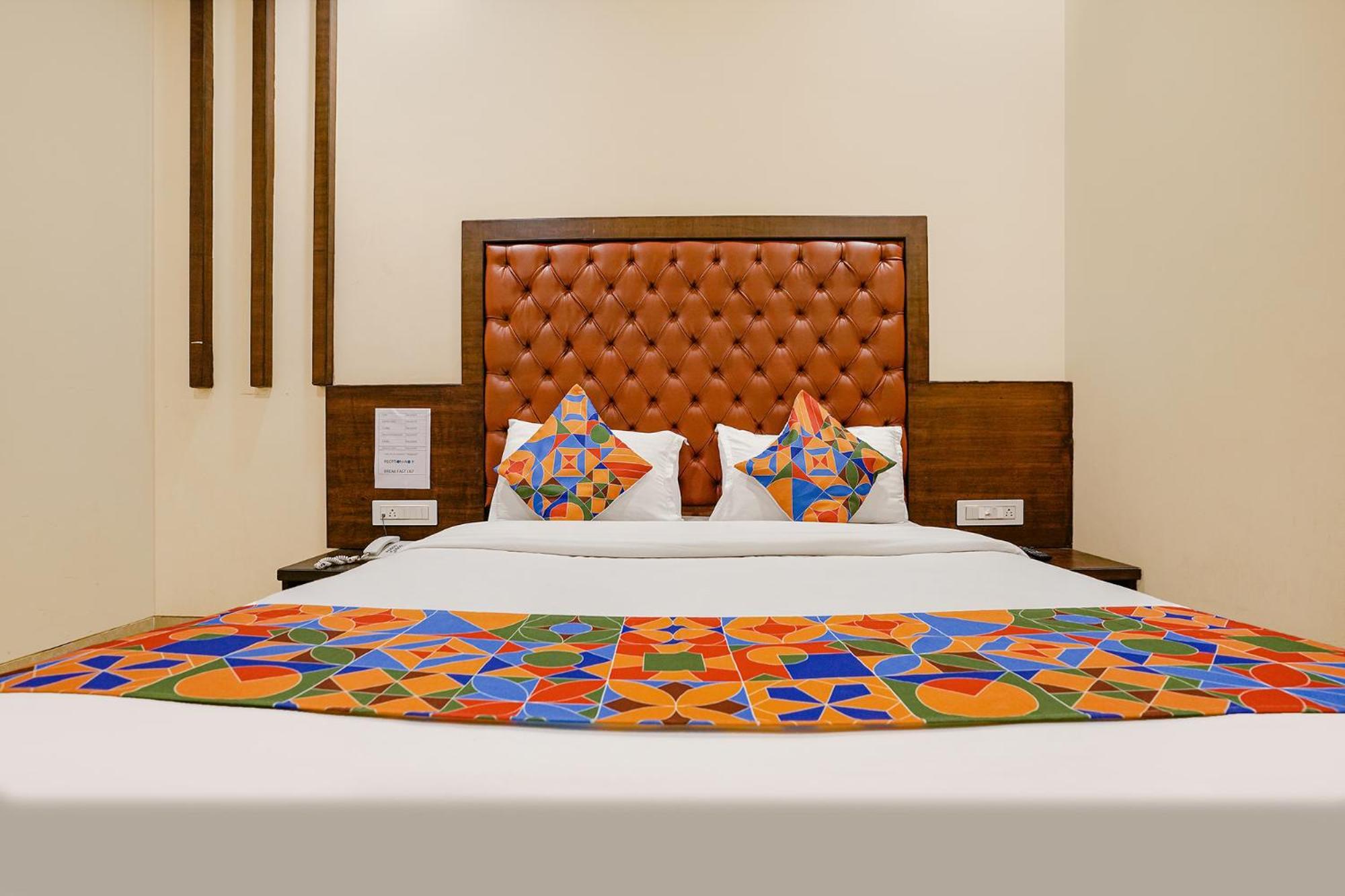 Fabhotel Vertigo Suites - Nr Bkc Mumbai Exteriör bild