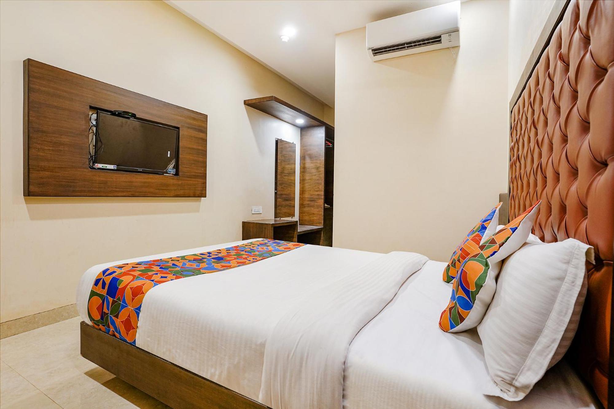 Fabhotel Vertigo Suites - Nr Bkc Mumbai Exteriör bild