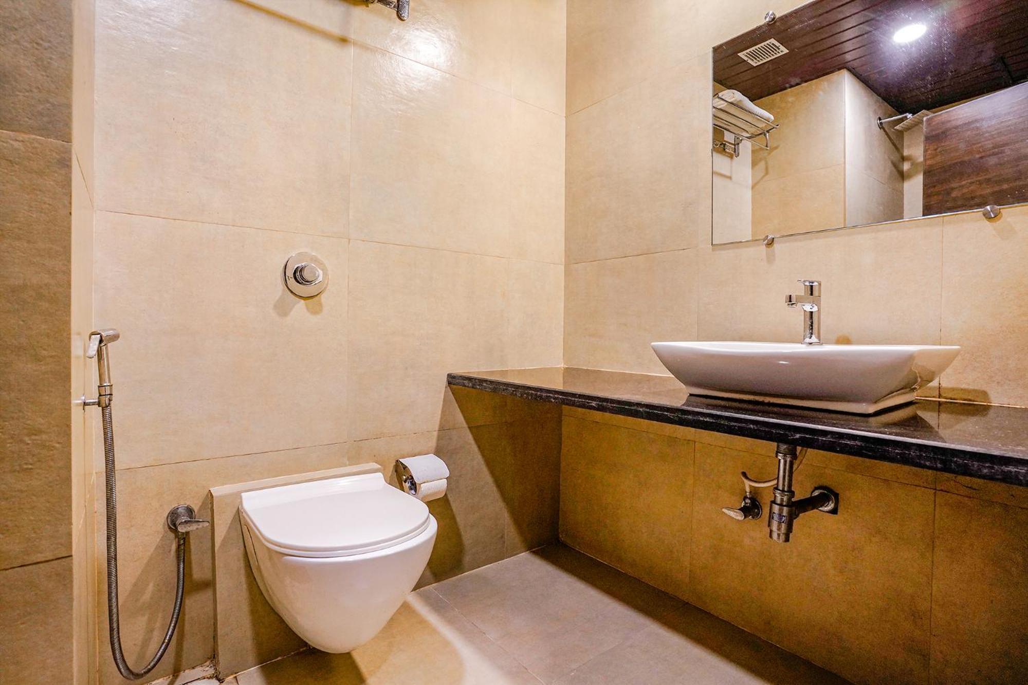 Fabhotel Vertigo Suites - Nr Bkc Mumbai Exteriör bild