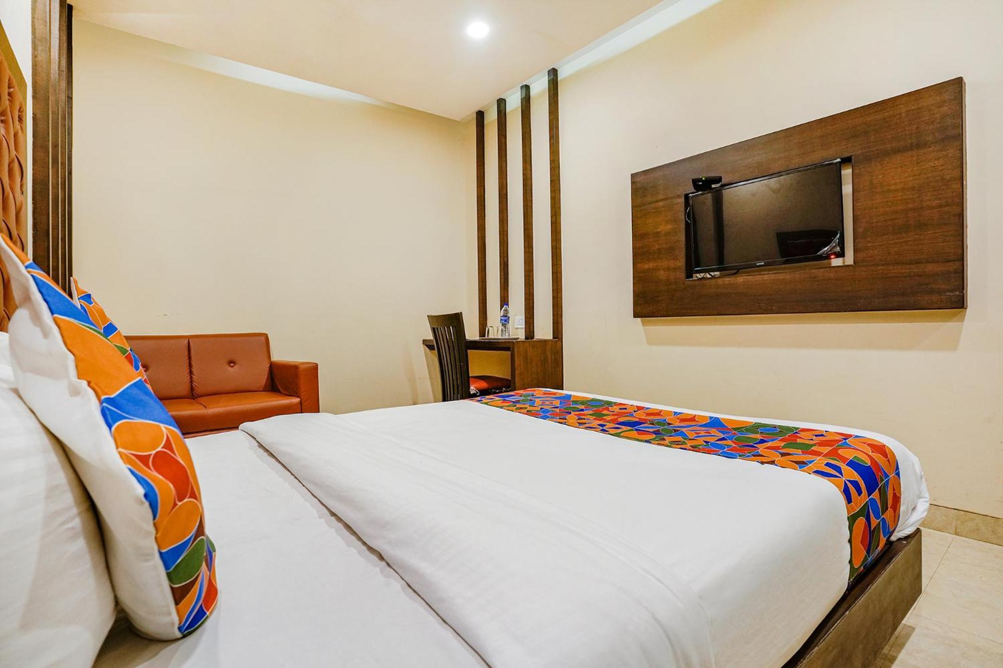 Fabhotel Vertigo Suites - Nr Bkc Mumbai Exteriör bild